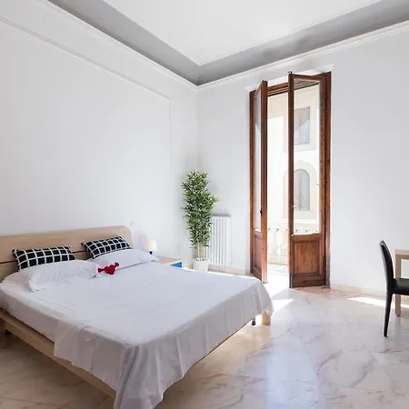 Scala Zara Uno *