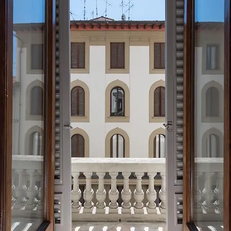Scala Zara Uno Apartment